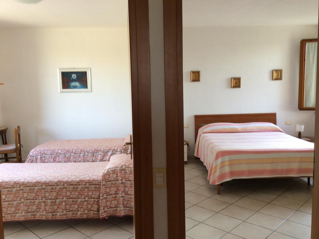 Agriturismo Susanna E Atria Бибона Стая снимка